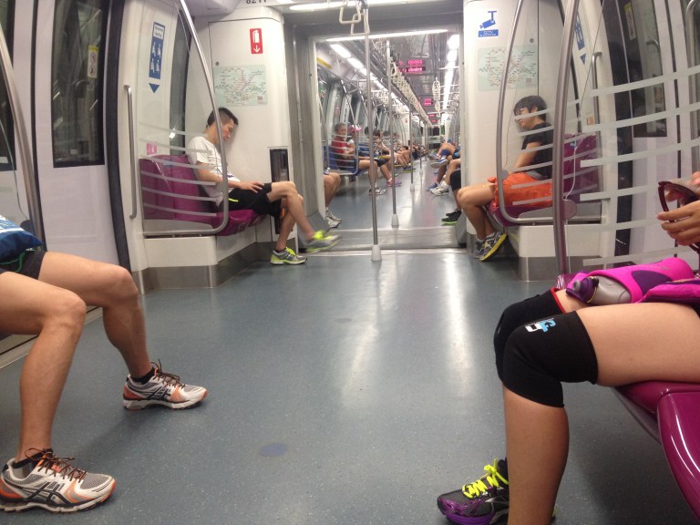 Isinya pelari semua :)