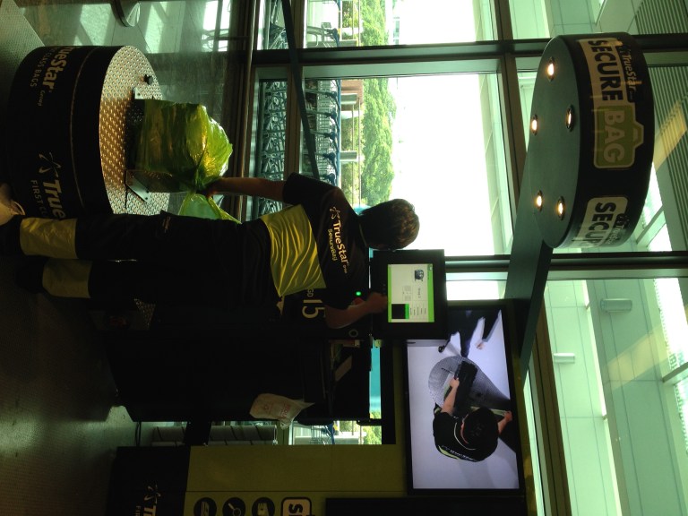 barangnya beranak pinak jadi mesti diwrapping :)