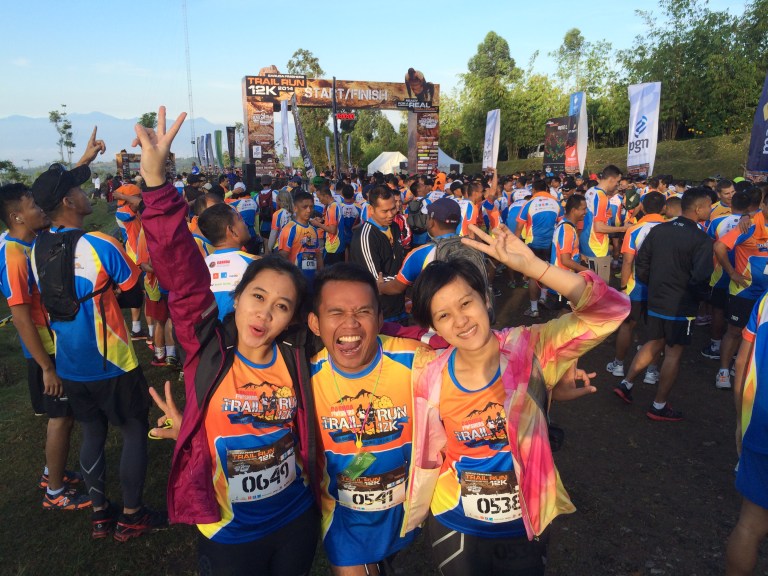 Bareng Moya yang baterenya ga abis-abis, dan juga Agnes :)