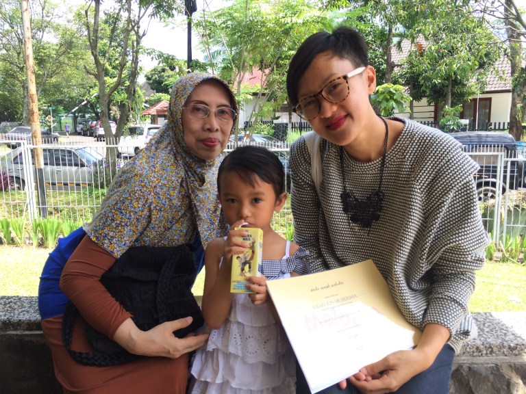 Ditemenin Nenek. Makasih Mam :*